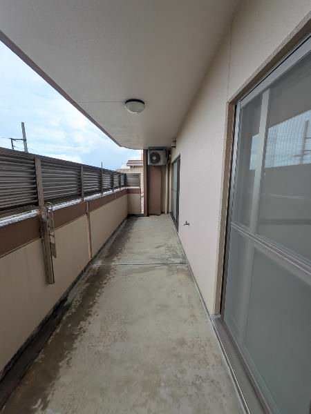 2LDK Apartment for Rent in Okinawa City, 86.08 sqm - Thumbnail 3
