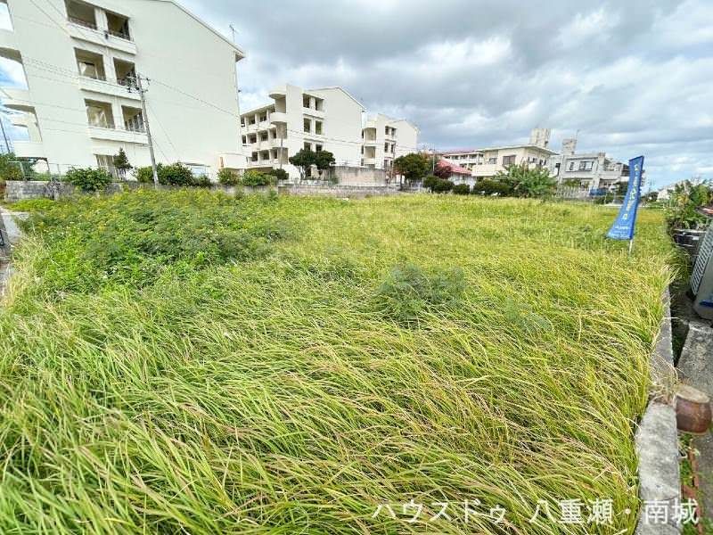 Land for Sale in Yaese Town, Okinawa - 738.95 sqm Plot - Thumbnail 2