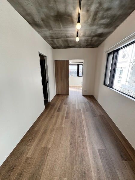 New 2025 1LDK Apartment for Rent in Chatan, Okinawa - Thumbnail 4
