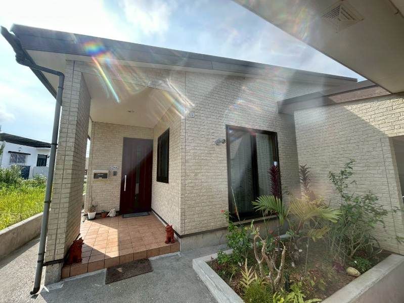 2LDK Single-Story House for Sale in Nakijin Village, Okinawa - Thumbnail 2