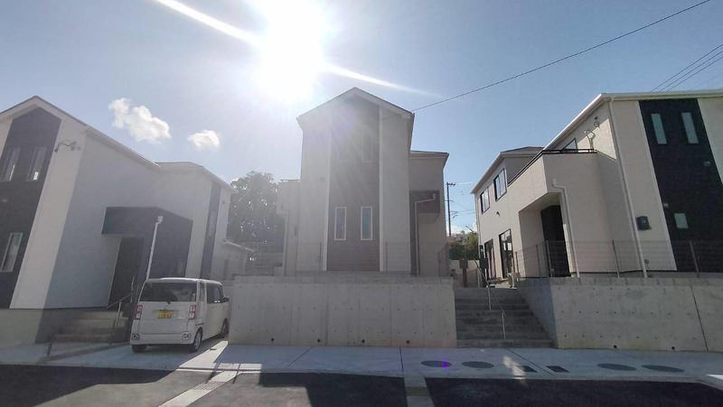 2022-Built 4LDK Detached House in Uruma City, Okinawa - Thumbnail 2