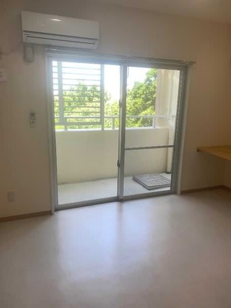 1K Apartment for Rent in Ginowan, Okinawa - 27.4 sqm - Thumbnail 2