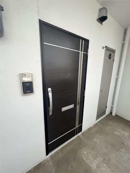 1LDK Apartment for Rent in Tomari, Naha, Okinawa - Thumbnail 4