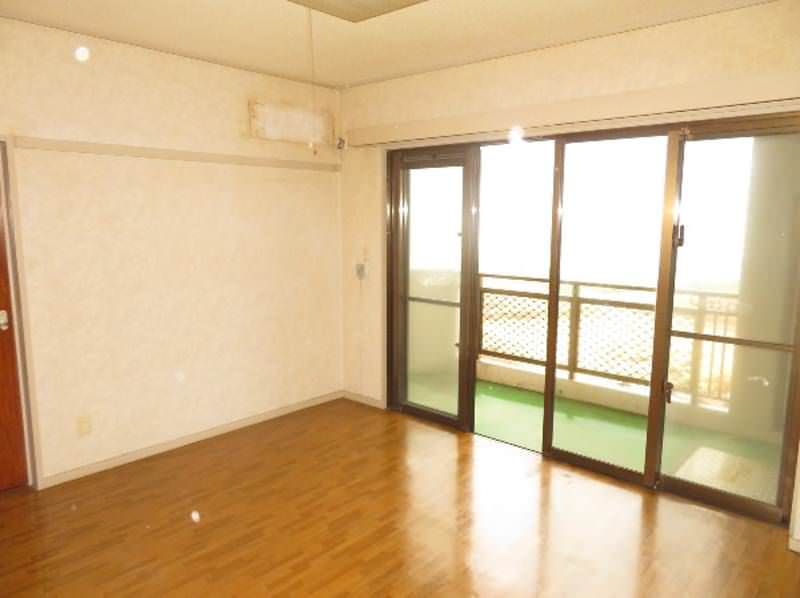 2DK Apartment for Rent in Ginowan City, Okinawa - ¥85,000 - Thumbnail 4