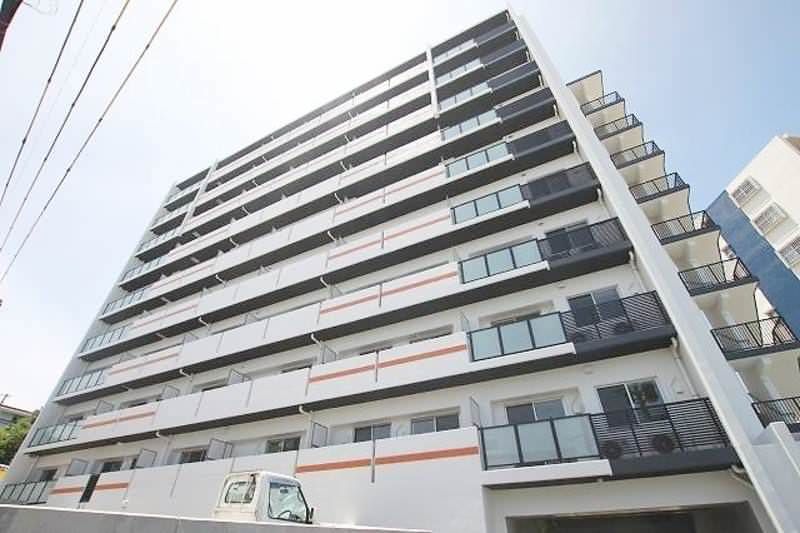 ActValore 205: Modern 1LDK Apartment for Rent in Okinawa City - Thumbnail 2