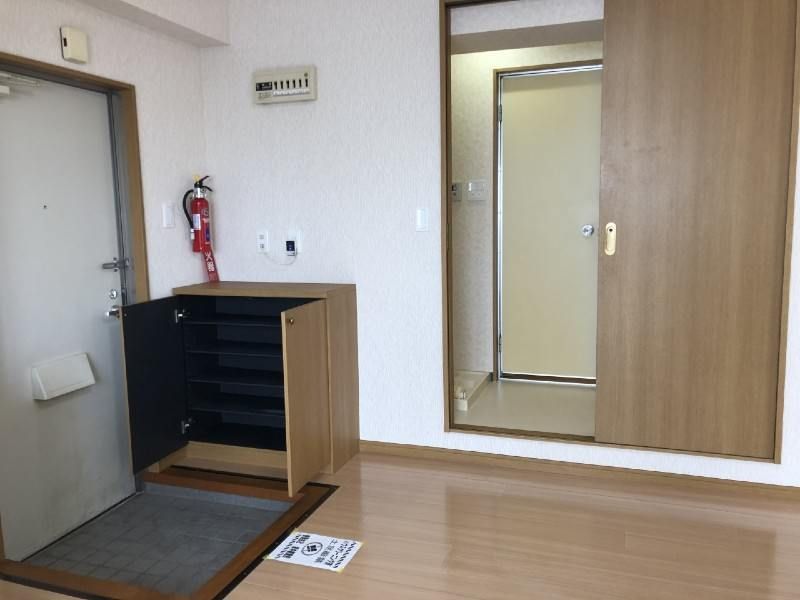 2DK Apartment for Rent in Itoman, Okinawa - 45.36 sqm - Thumbnail 3