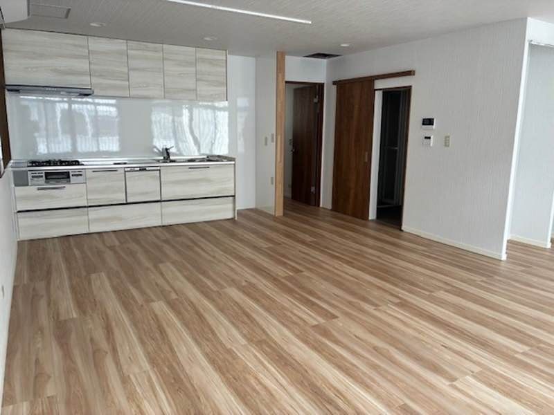 4LDK Detached House for Rent in Naha, Okinawa - Pet Friendly - Thumbnail 4
