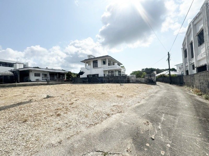 Land for Sale in Maebaru, Itoman City, Okinawa - 206.71㎡ - Thumbnail 3