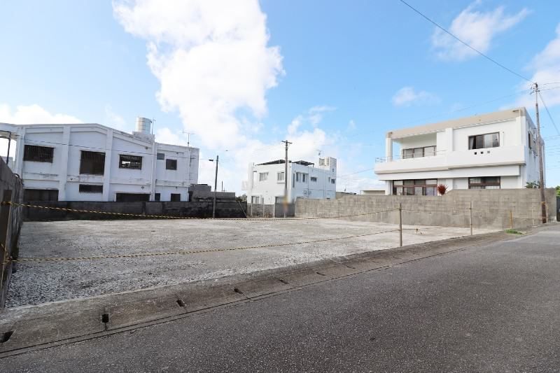 Land for Sale in Maebaru, Itoman City, Okinawa - 206.71㎡ - Thumbnail 4