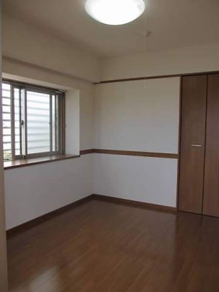 2LDK Apartment for Rent in Uebaru, Naha City, Okinawa - Thumbnail 4