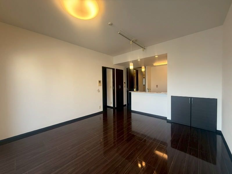3LDK Apartment for Sale in Naha, Near Asato Station & International Street - Thumbnail 2