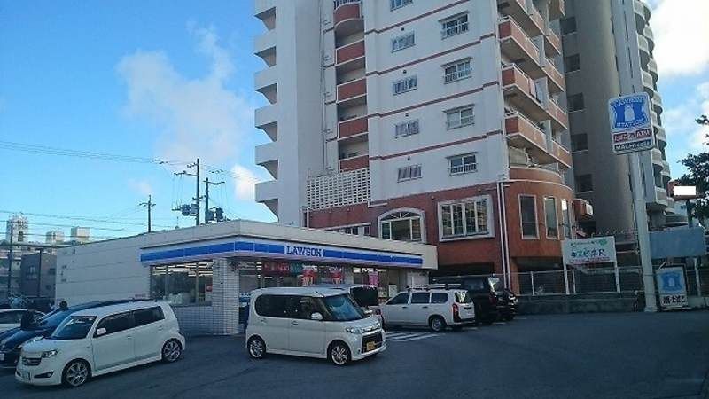 Chateau Marvellous 2DK Apartment for Rent in Naha, Okinawa - Thumbnail 2
