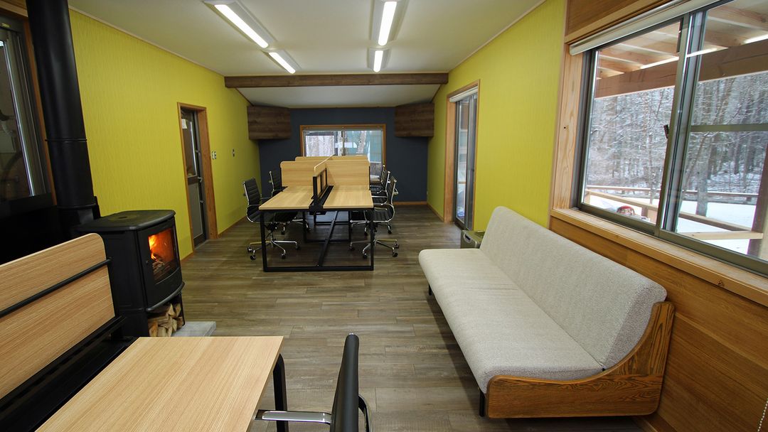 Piggies Coworking Workspace Rental in Tsumagoi, Gunma - Thumbnail 4