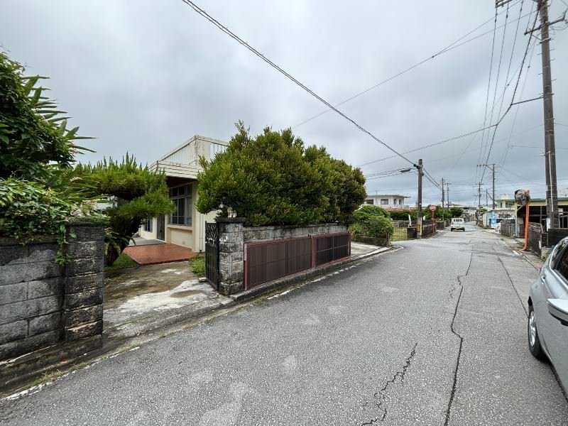 5DK RC House with Large Lot in Yomitan, Okinawa - Thumbnail 4