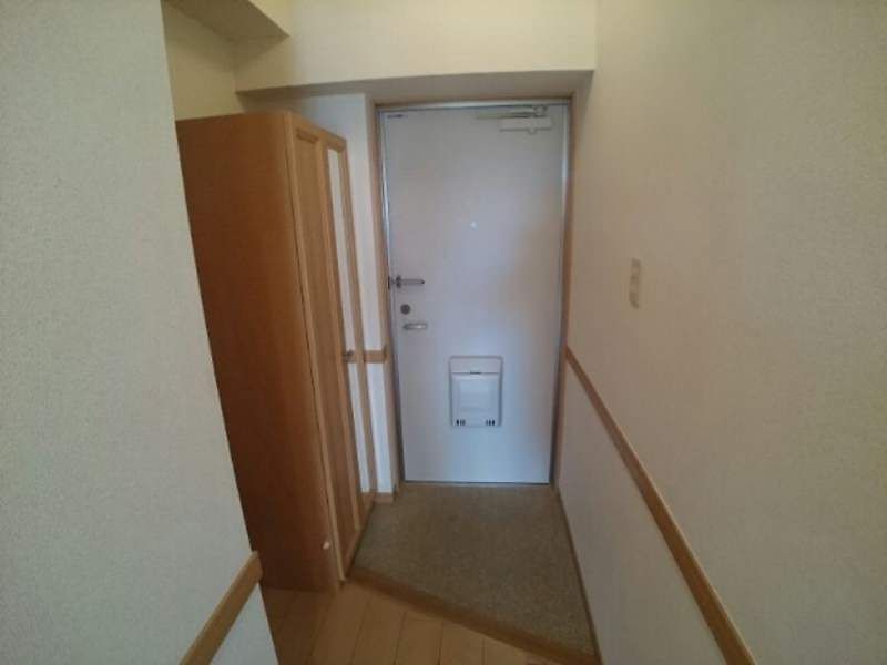 2DK Apartment for Rent in Urasoe City, Okinawa - Thumbnail 3