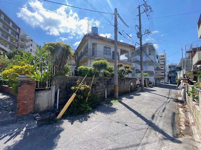 Land for Sale in Toyomishiro, Tomigusuku City, Okinawa - Thumbnail 2