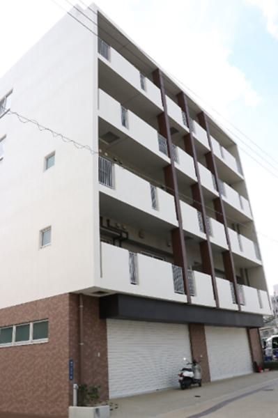 Shinei Mansion 1LDK for Rent in Naha, Okinawa - Thumbnail 2
