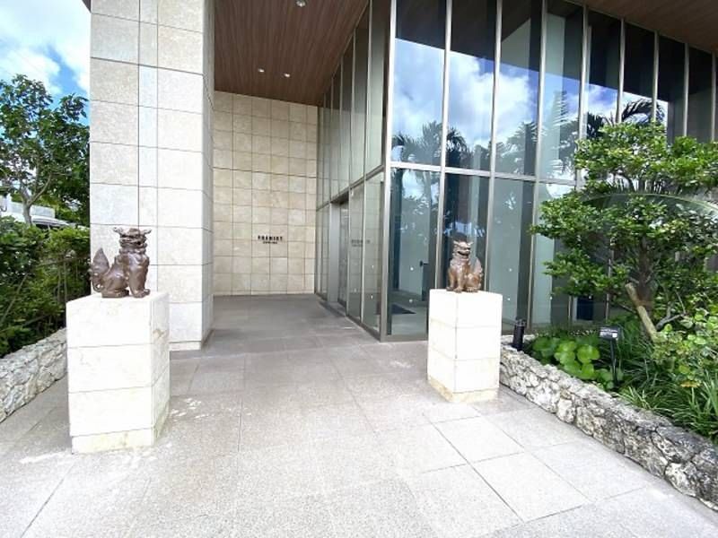 Prestige Ginowan Ohjina 2LDK Top-Floor Apartment for Sale - Thumbnail 4