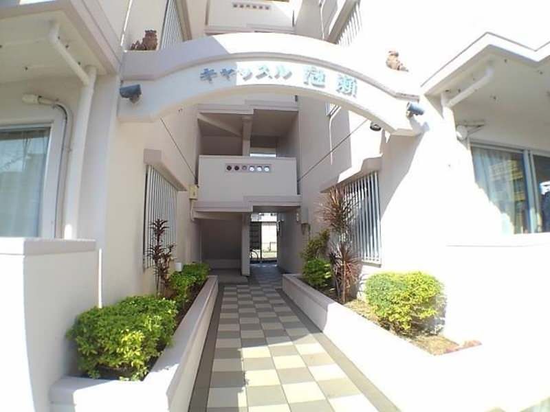 Castle Awase Unit 303 - 2LDK Apartment for Rent in Okinawa City - Thumbnail 2