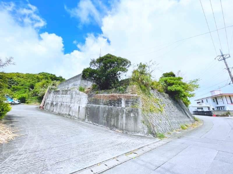 462.2 Tsubo Land with 4DK House for Sale in Nanjo City, Okinawa - Thumbnail 4