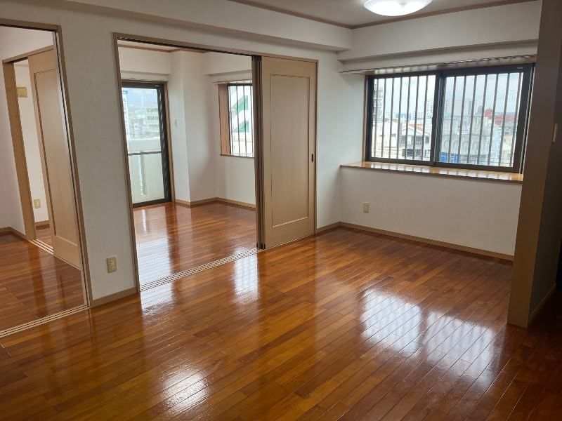 2LDK Ocean View Apartment for Rent in Ginoza, Okinawa - Thumbnail 4