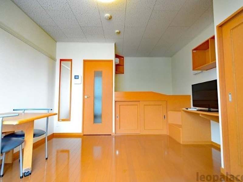Leopalace Casar Grande 1K Apartment for Rent in Naha, Okinawa - Thumbnail 3