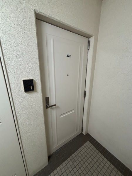 1LDK Apartment for Rent in Matsuo, Naha, Okinawa - 46,000 Yen - Thumbnail 2