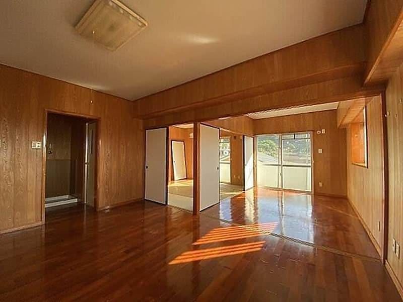 2DK Apartment for Rent in Haebaru, Okinawa - Separate Bath & Toilet - Thumbnail 4