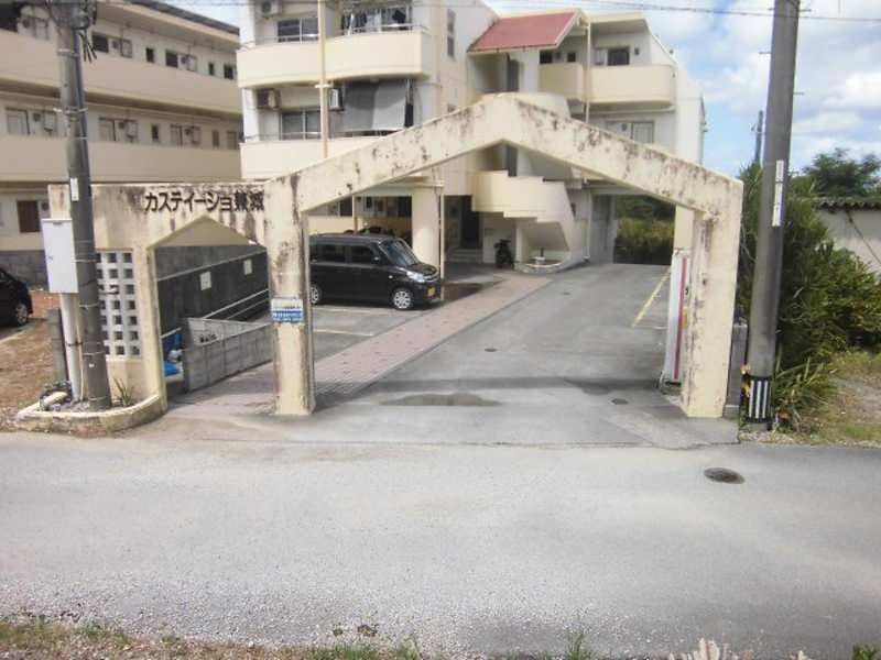 Castillo Kaneshiro 1K Apartment for Rent in Itoman, Okinawa - Thumbnail 2