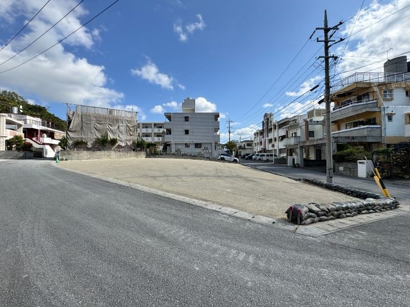 107.8 sqm Building Plot for Custom RC Home in Tomigusuku, Okinawa - Thumbnail 2