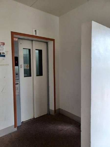 2LDK Apartment for Rent in Ginowan, Okinawa with Elevator - Thumbnail 4