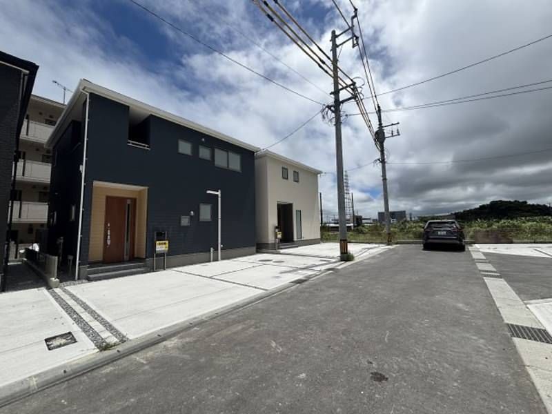 New 3LDK Detached House for Sale in Uruma, Okinawa - Thumbnail 2