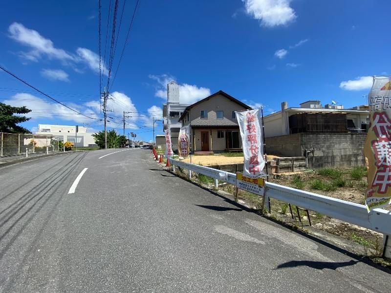 Land for Sale in Yaeze, Okinawa - 570 sqm Plot with Build Permission - Thumbnail 3