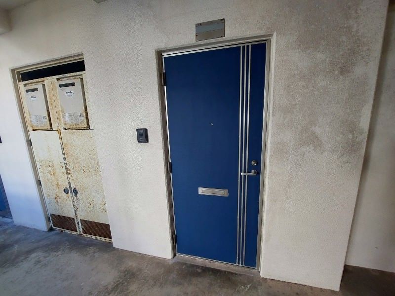 Pet-Friendly 1R Apartment for Rent in Urasoe, Okinawa - Thumbnail 2