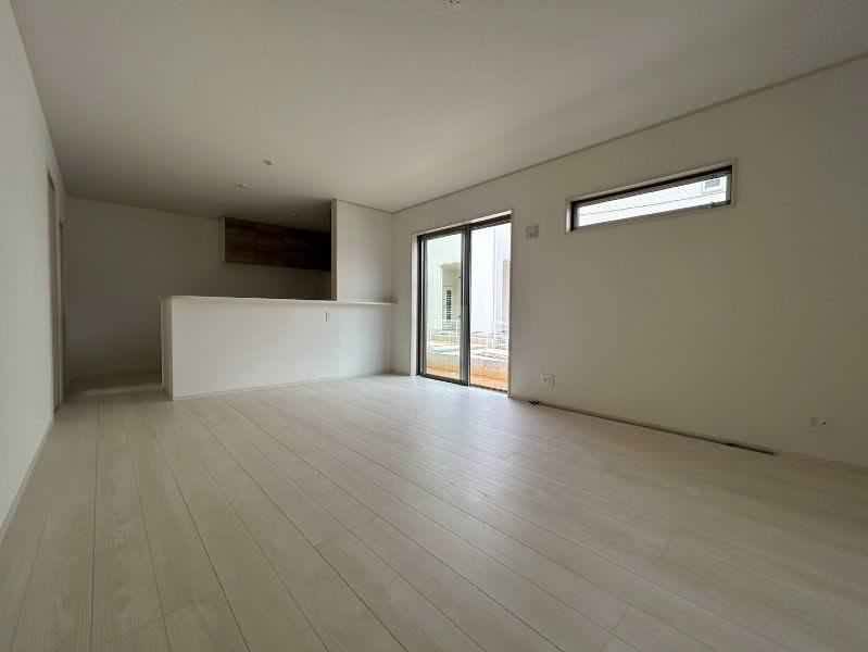 New 4LDK House for Sale in Tomigusuku, Okinawa - Completion 2026 - Thumbnail 4