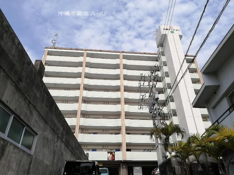 2DK Apartment for Rent in Urasoe, Okinawa - 70,000 JPY - Image 1