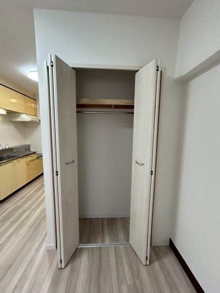 Shampool Castle 1R Apartment for Rent in Urasoe, Okinawa - Thumbnail 4