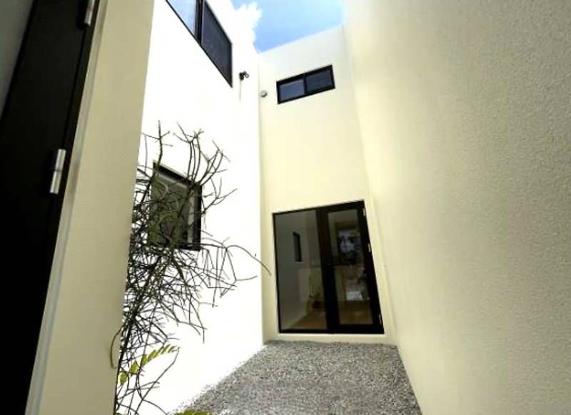 New 3LDK Designer House with Patio in Uruma City, Okinawa - Thumbnail 2