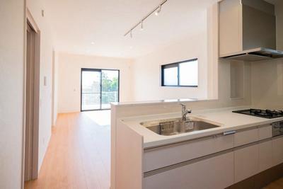 New 4LDK RC House in Nishihara - 3 Parking Spaces — Image 3, Nishihara, Okinawa