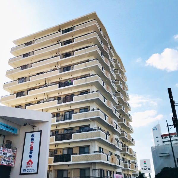 Ocean View 2LDK Apartment in Naha's New City Center - Thumbnail 4