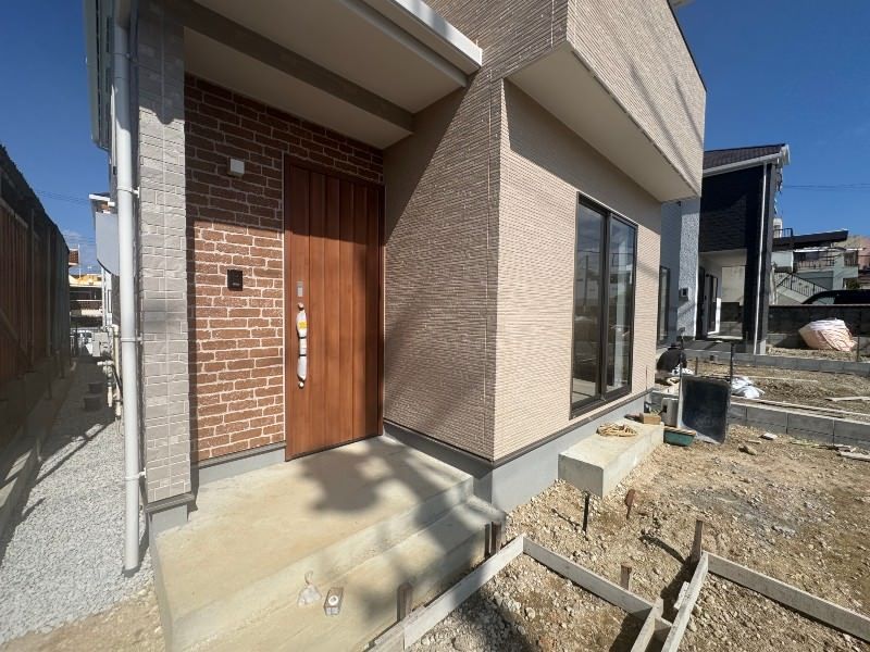 New 4LDK House for Sale in Uruma City, Okinawa - Thumbnail 2