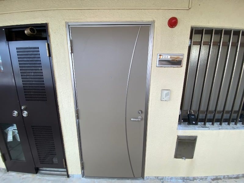 Green Heights Naha 9F 2LDK Apartment for Sale in Naha, Okinawa - Thumbnail 3