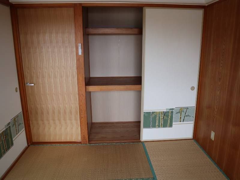 2DK Apartment for Rent in Hiyagon, Okinawa City - Thumbnail 4