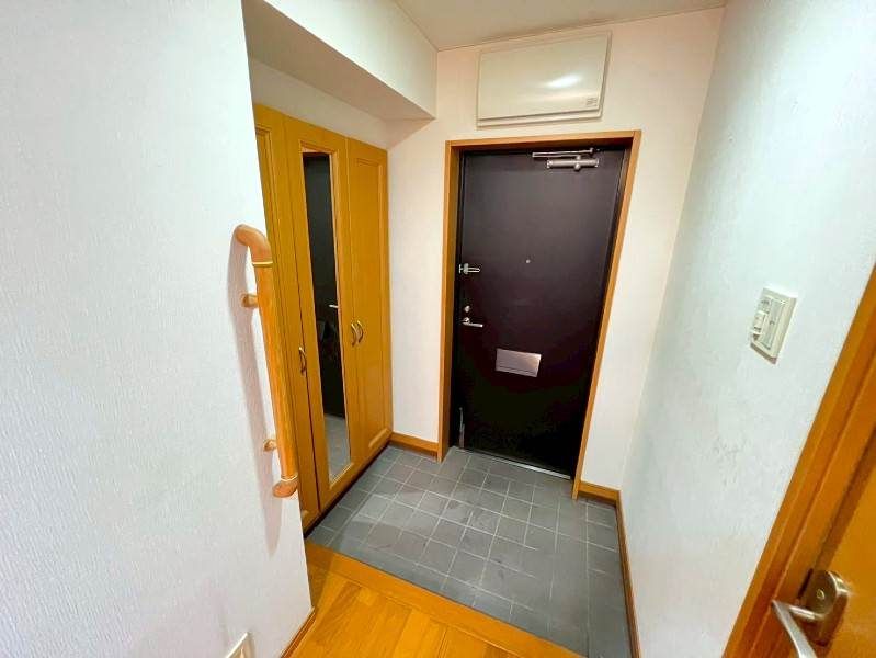 4LDK Corner Apartment in Lions Mansion Shuri Momobaru, Naha - Thumbnail 4
