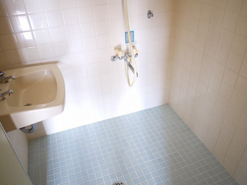2DK Apartment for Rent in Haebaru-cho, Okinawa - Thumbnail 3