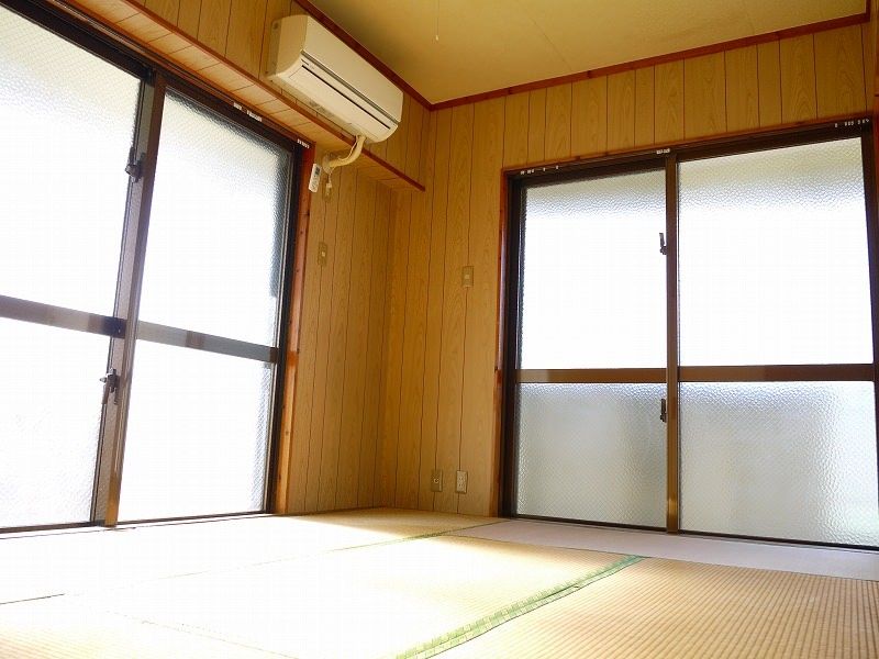 2DK Apartment for Rent in Haebaru-cho, Okinawa - Thumbnail 2