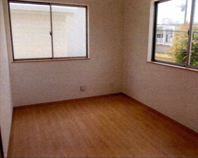 4LDK Detached House for Sale in Noborikawa, Okinawa City - Thumbnail 3