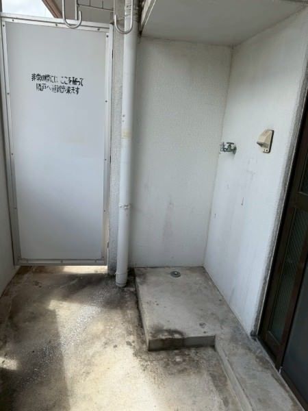 1R Apartment for Rent in Ginowan, Okinawa near Okinawa Intl University - Thumbnail 4