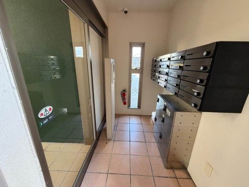 1K Apartment for Rent in Tomigusuku, Okinawa - 24.18 sqm - Thumbnail 3