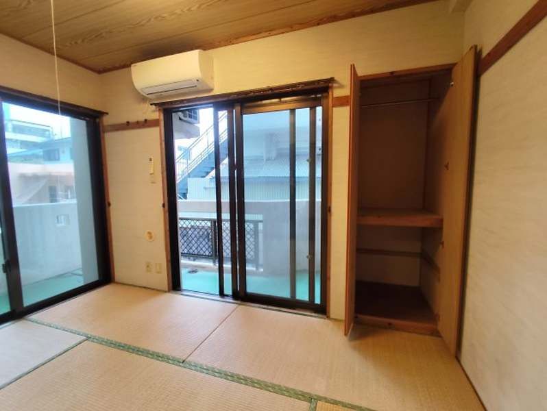 3DK Apartment for Rent in Ginowan, Okinawa - Villa Nagatacho - Thumbnail 4